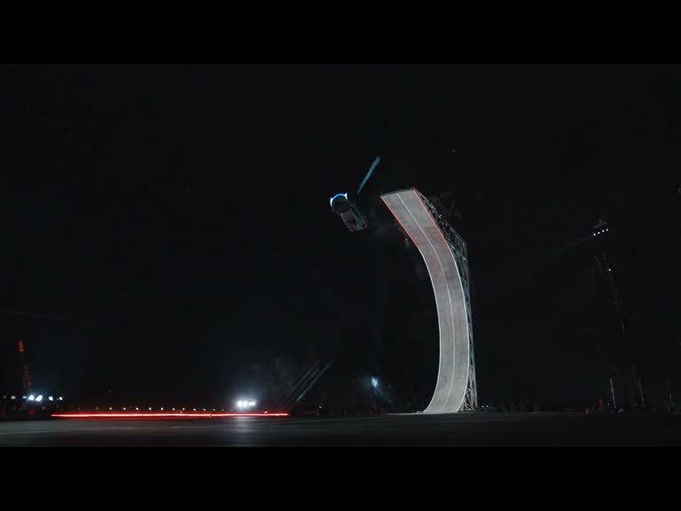 效果样片截图,非原始输入照片